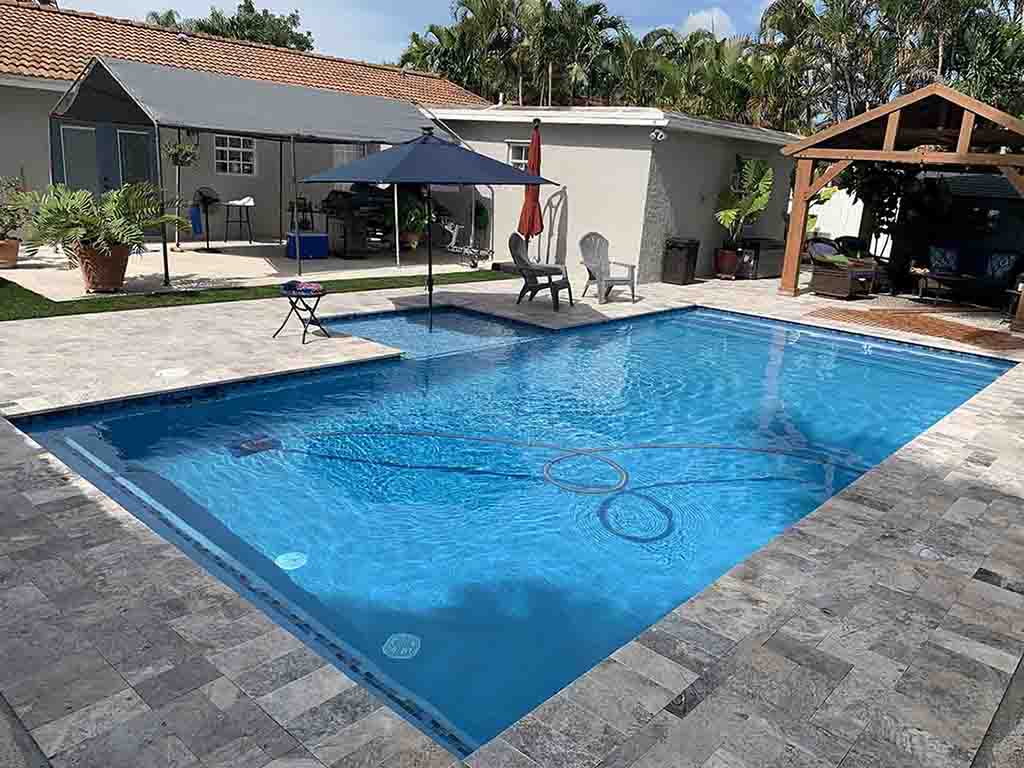 pool_contractors_miami_inground_pool_and_sunshelf